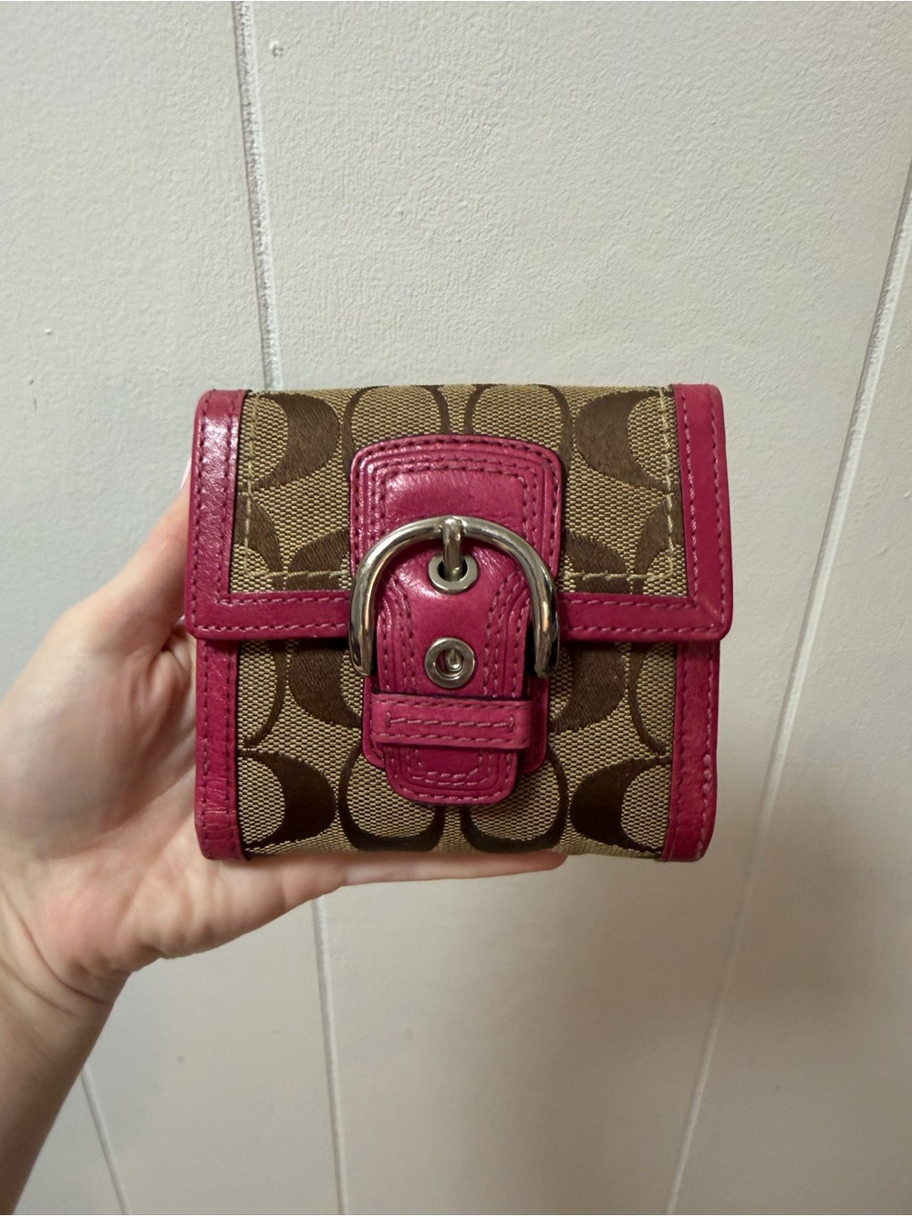 Vintage Y2K Coach Soho Pink Signature Compact Buckle Wallet
